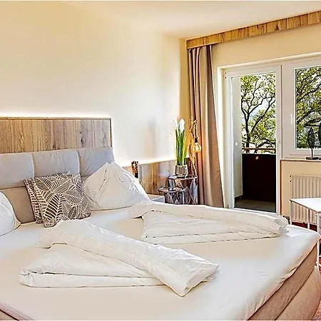 Hotel Attersee 4*