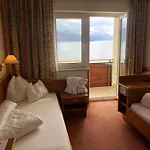 アッターゼー ホテル 4*