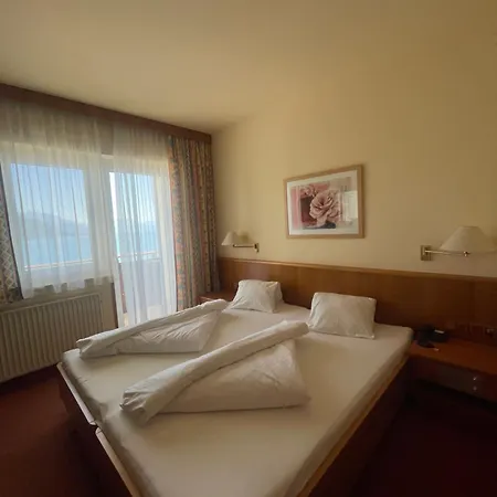 Attersee 4*